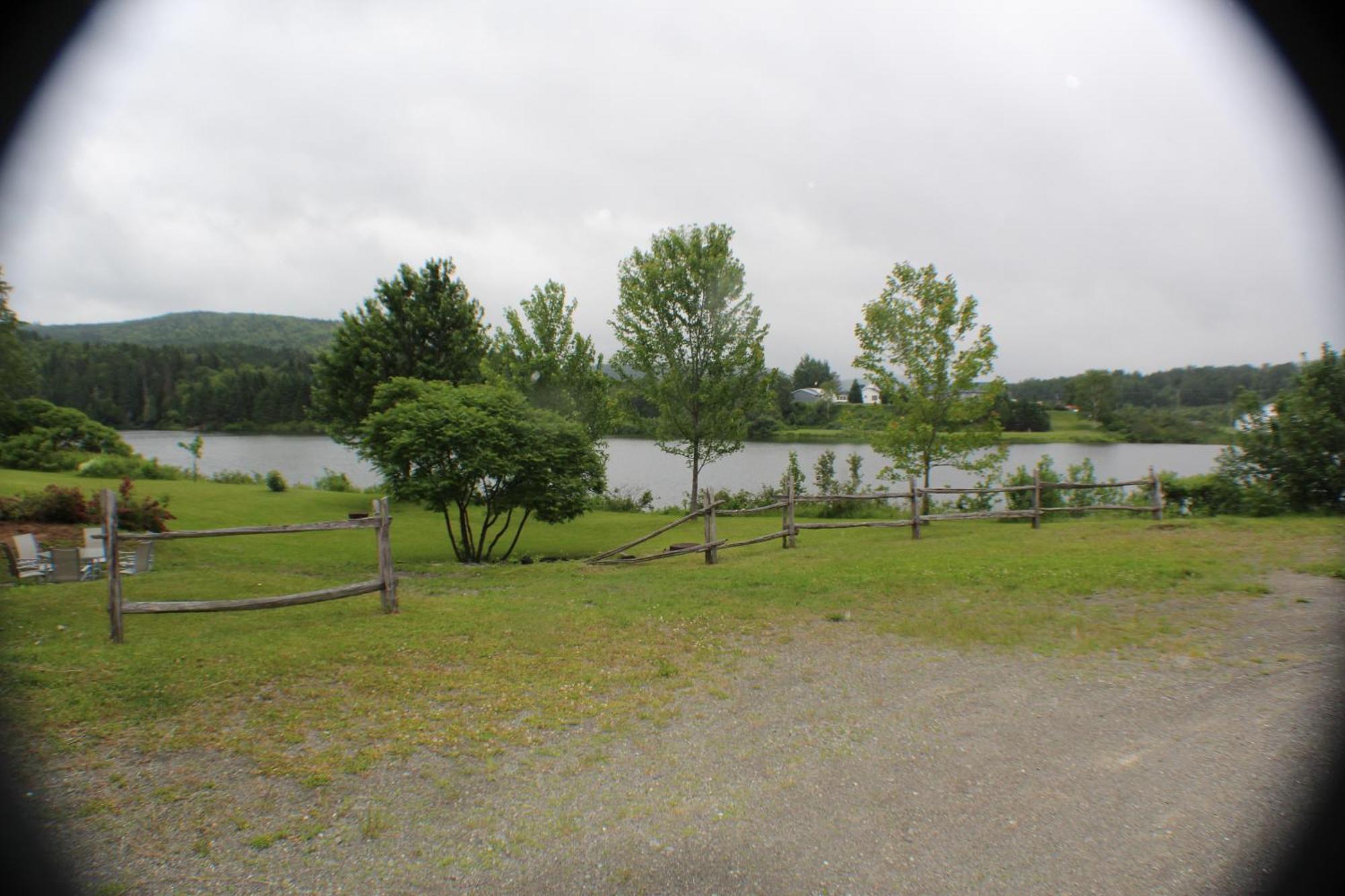 Manoir Des Lacs Lac Baker Exteriör bild